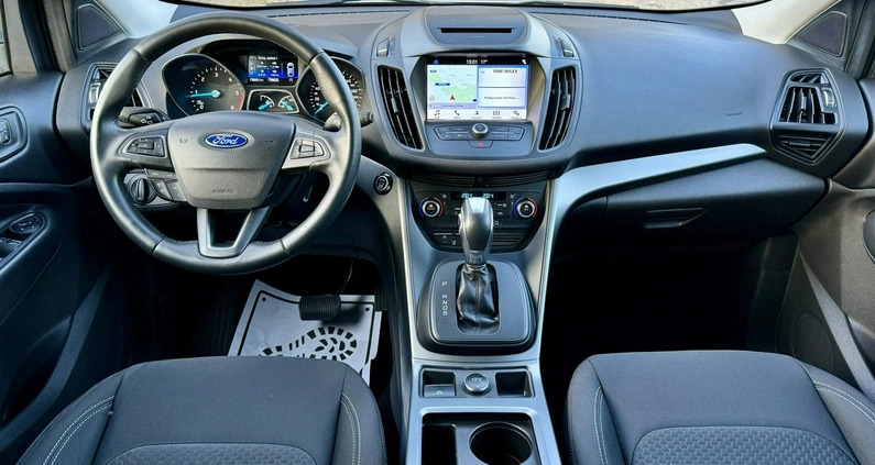 Ford Kuga cena 74900 przebieg: 130000, rok produkcji 2019 z Góra małe 596